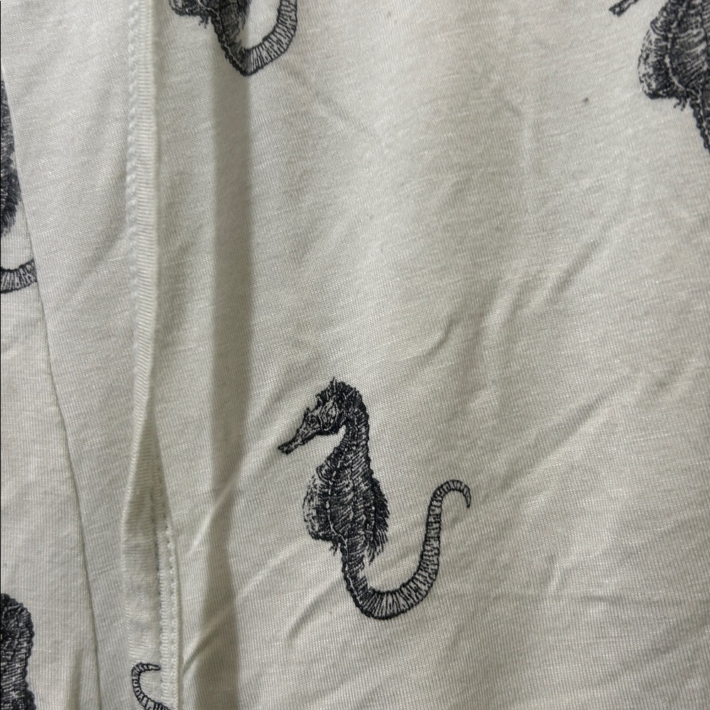 Kate Quinn women’s seahorse ruffle shorts - Picture 2 of 4